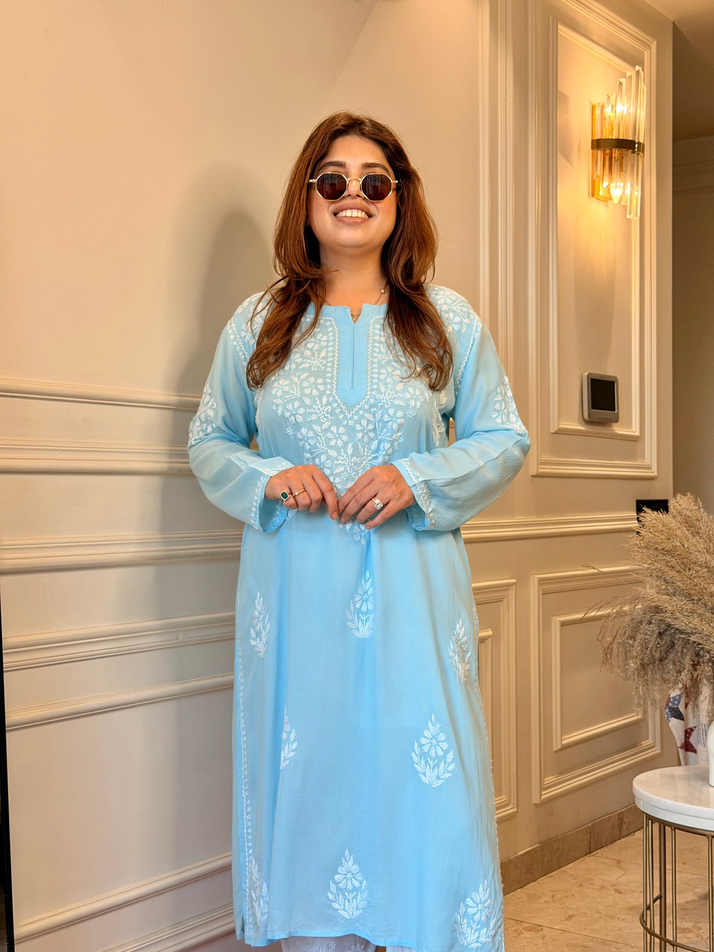 Hand Embroidered Chikankari Kurta | Modal | Frozi