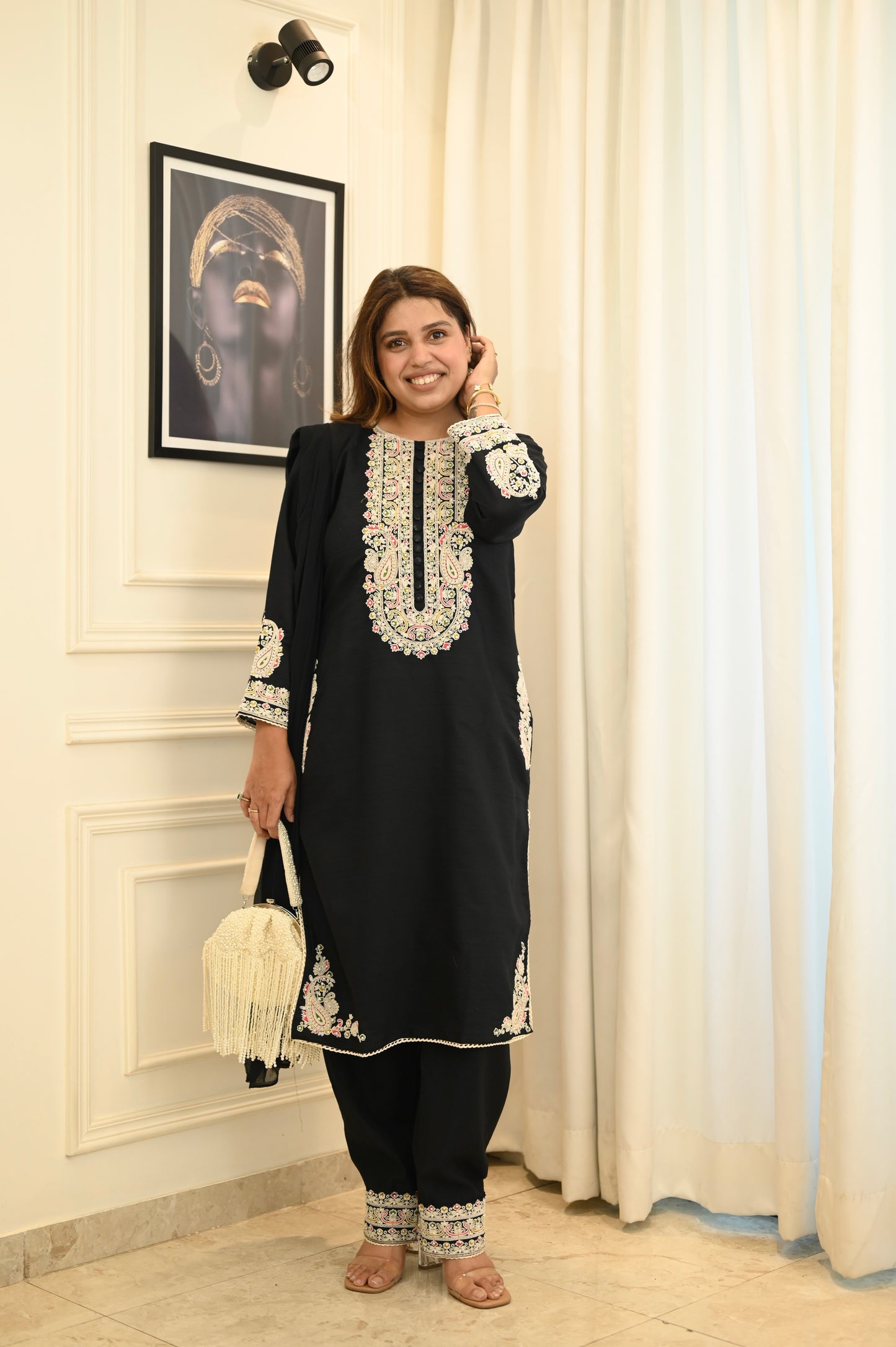 Noir Grace Embroidered Kurta Set