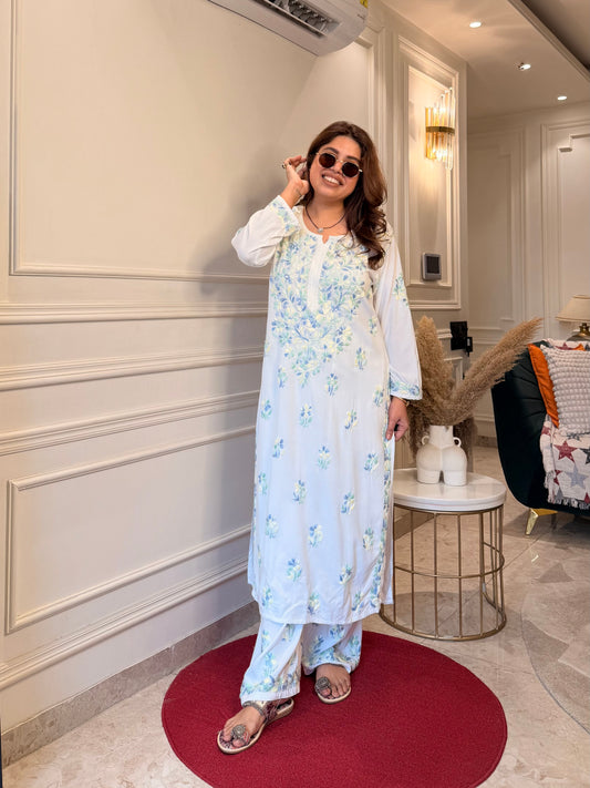 Hand Embroidered Chikankari Kurta Set - white with Pastel thread