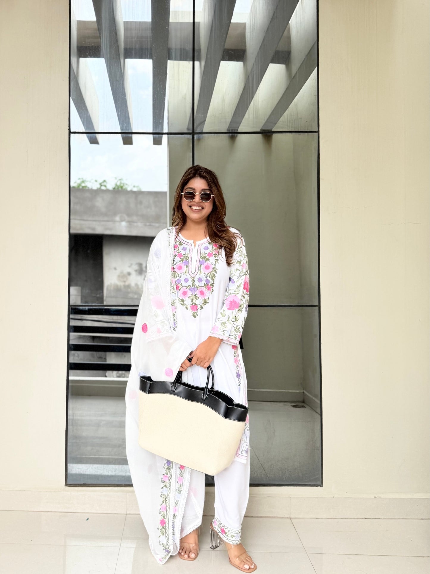White Blossom Kashmiri Suit Set with Dupatta