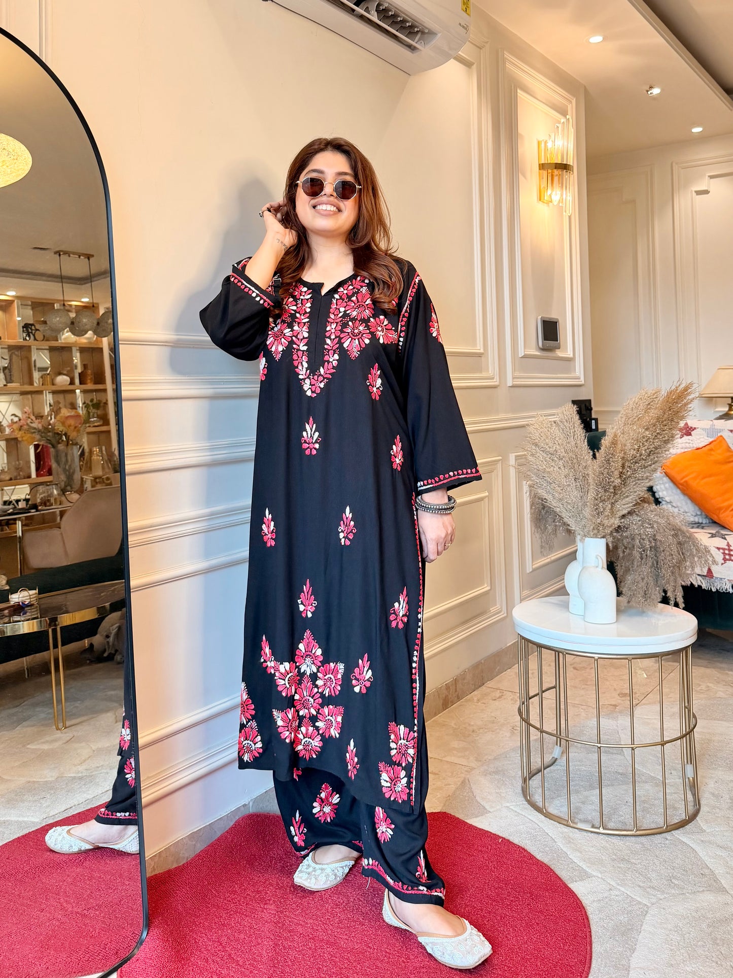 Hand Embroidered Chikankari Kurta Set - Black with Red