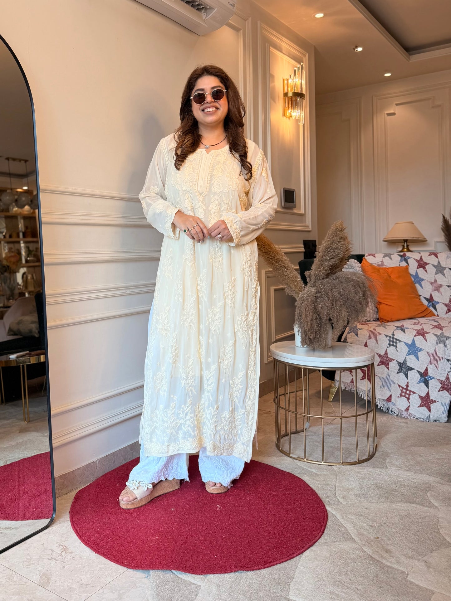 Hand Embroidered 3DChikankari Kurta  | Viscose | Ivory