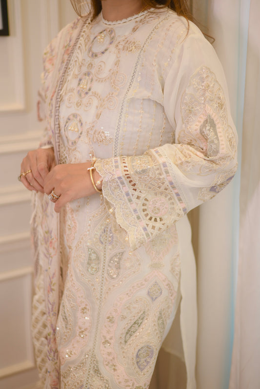 Exclusive Lawn Suit Collection | Sizes M to 3XL