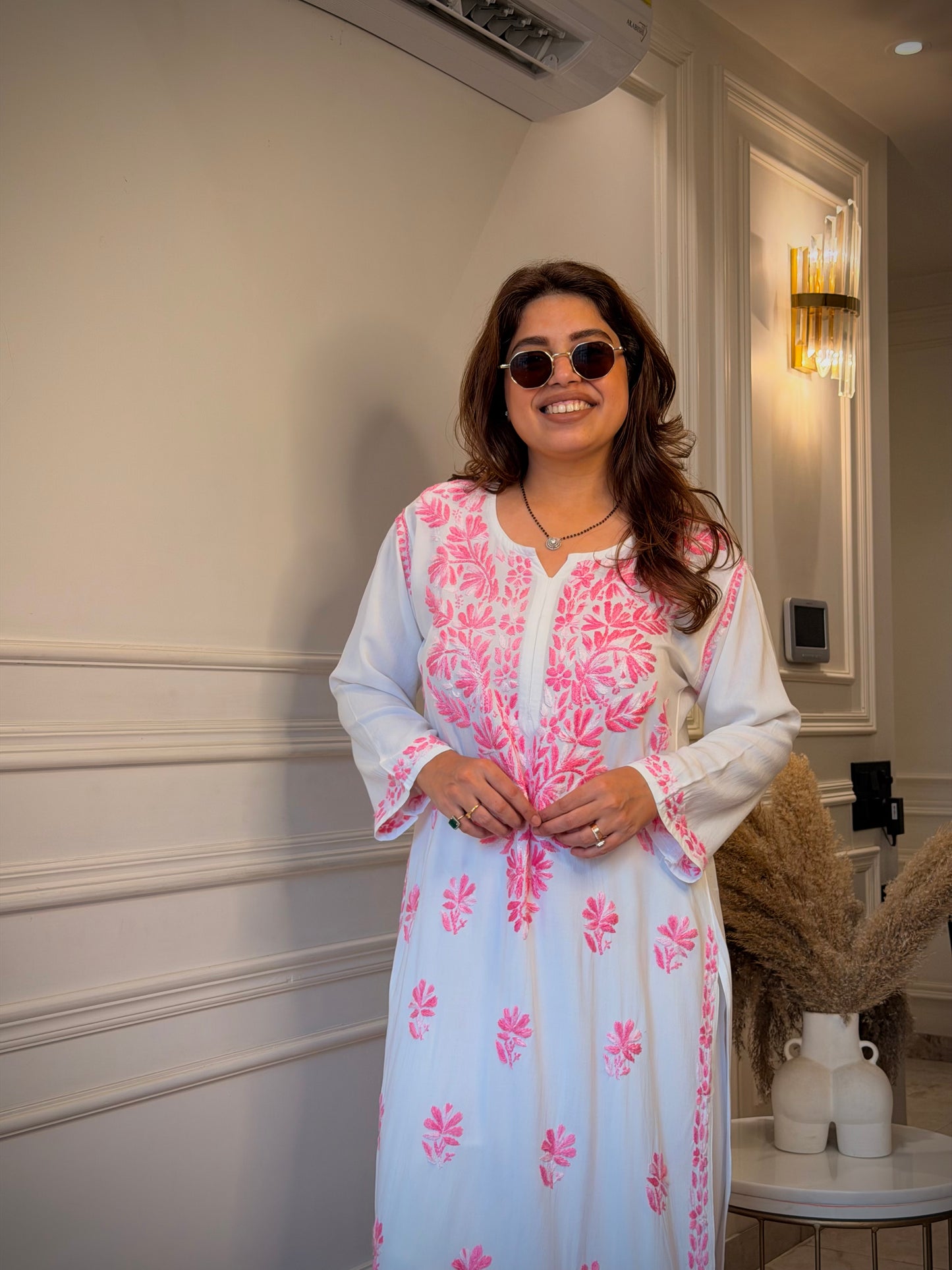 Hand Embroidered Chikankari Kurta Set - white with Pink
