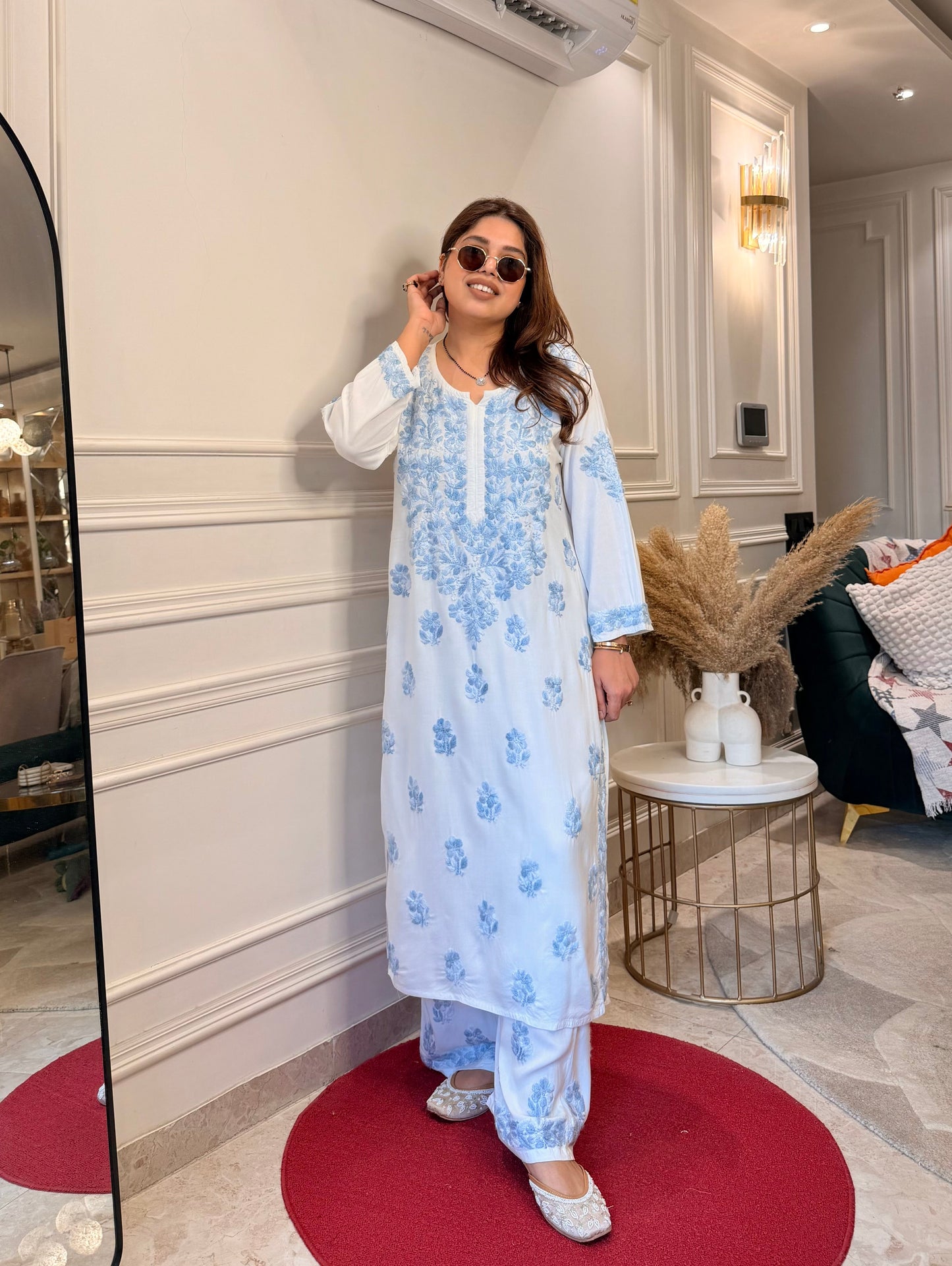 Hand Embroidered Chikankari Kurta Set - white with Blue Embroidery
