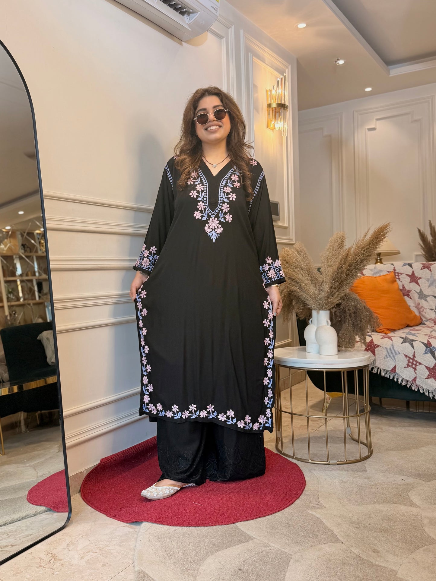 Hand Embroidered 3D Chikankari Kurta | Modal | Black with Purple Pink