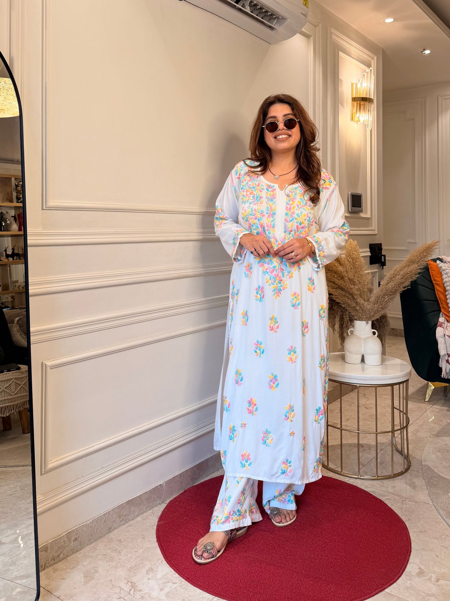 Hand Embroidered Chikankari Kurta Set - white with Multicoloured