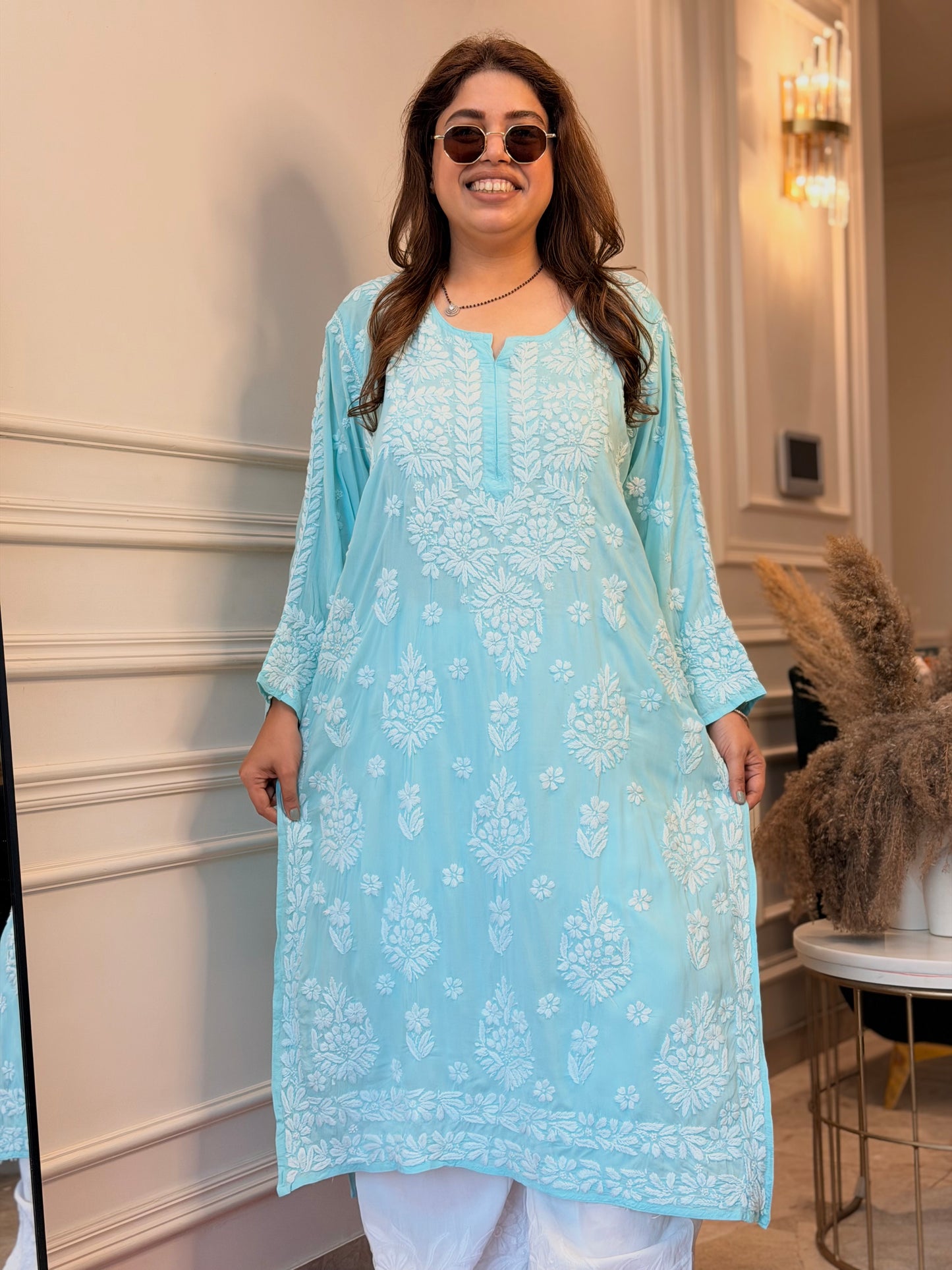Hand Embroidered 3DChikankari Kurta  | Modal | Light Frozi
