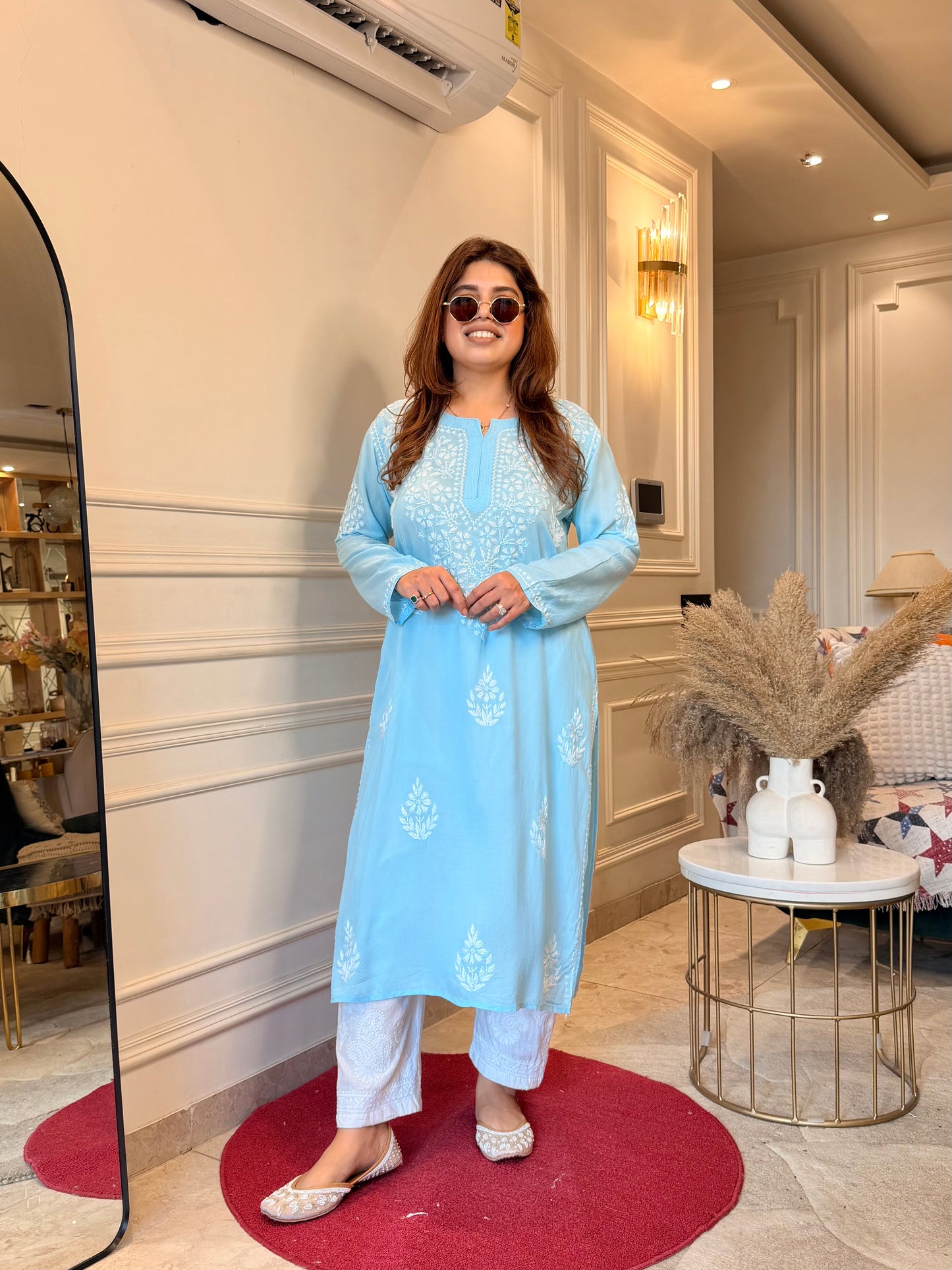 Hand Embroidered Chikankari Kurta | Modal | Frozi