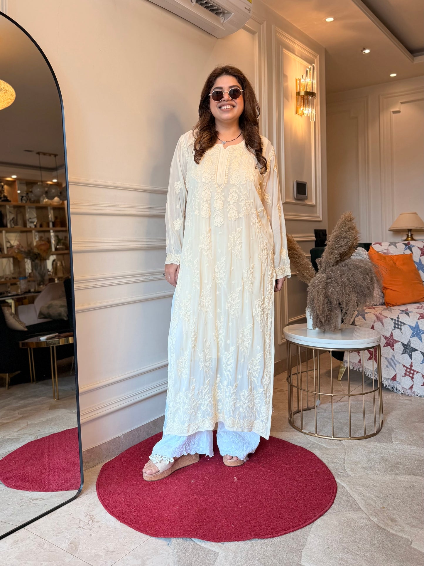 Hand Embroidered 3DChikankari Kurta  | Viscose | Ivory