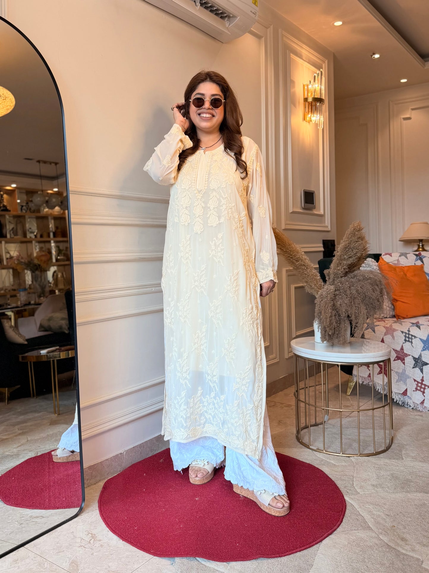 Hand Embroidered 3DChikankari Kurta  | Viscose | Ivory
