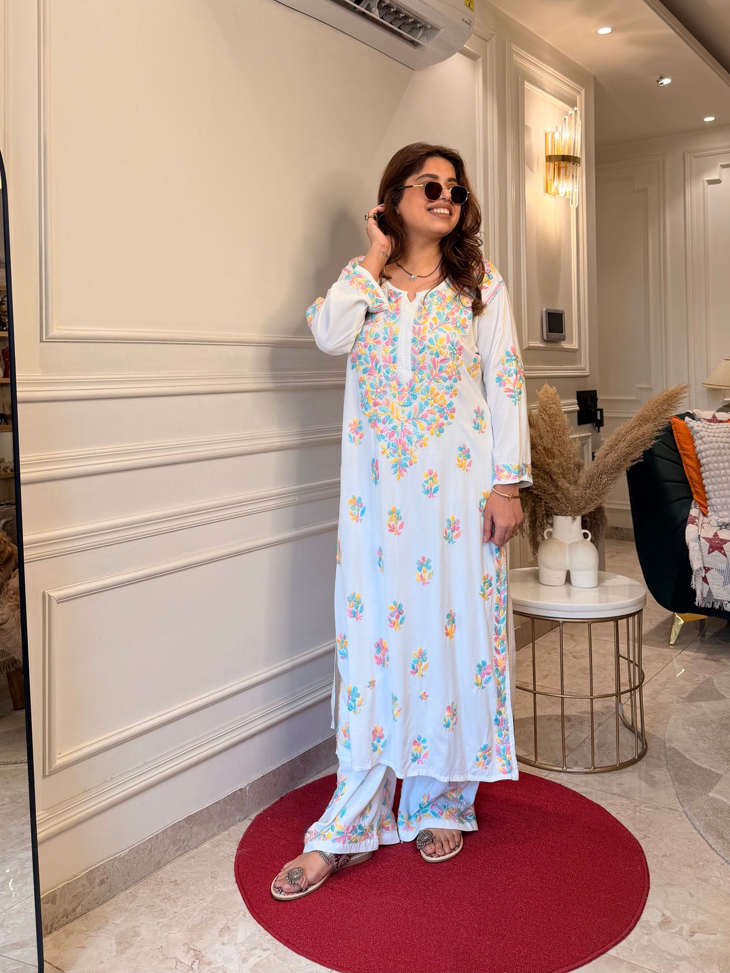 Hand Embroidered Chikankari Kurta Set - white with Multicoloured