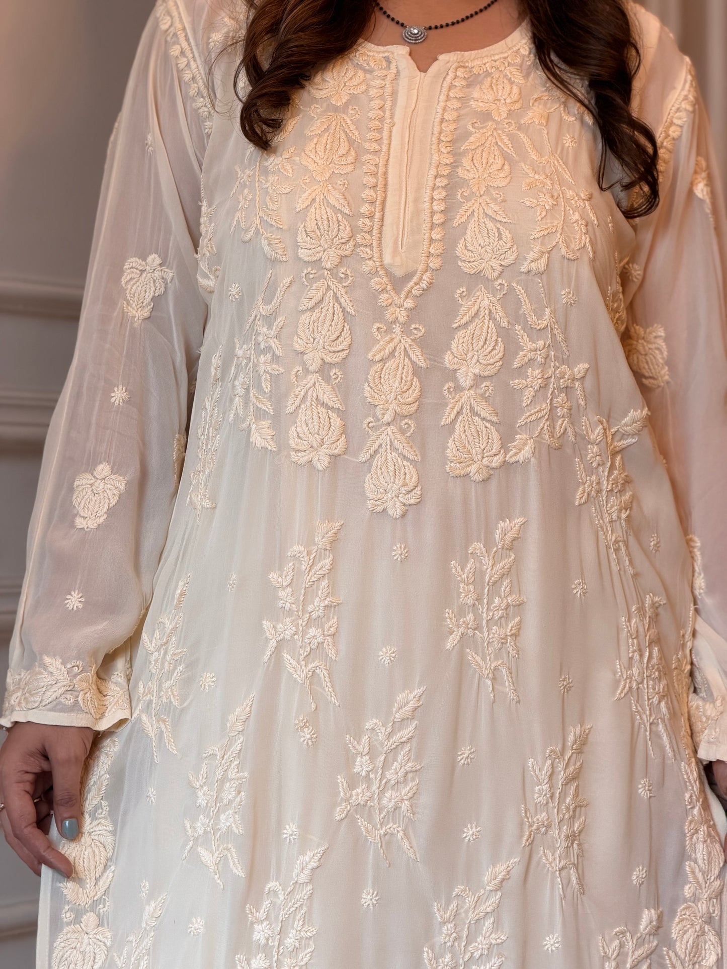 Hand Embroidered 3DChikankari Kurta  | Viscose | Ivory