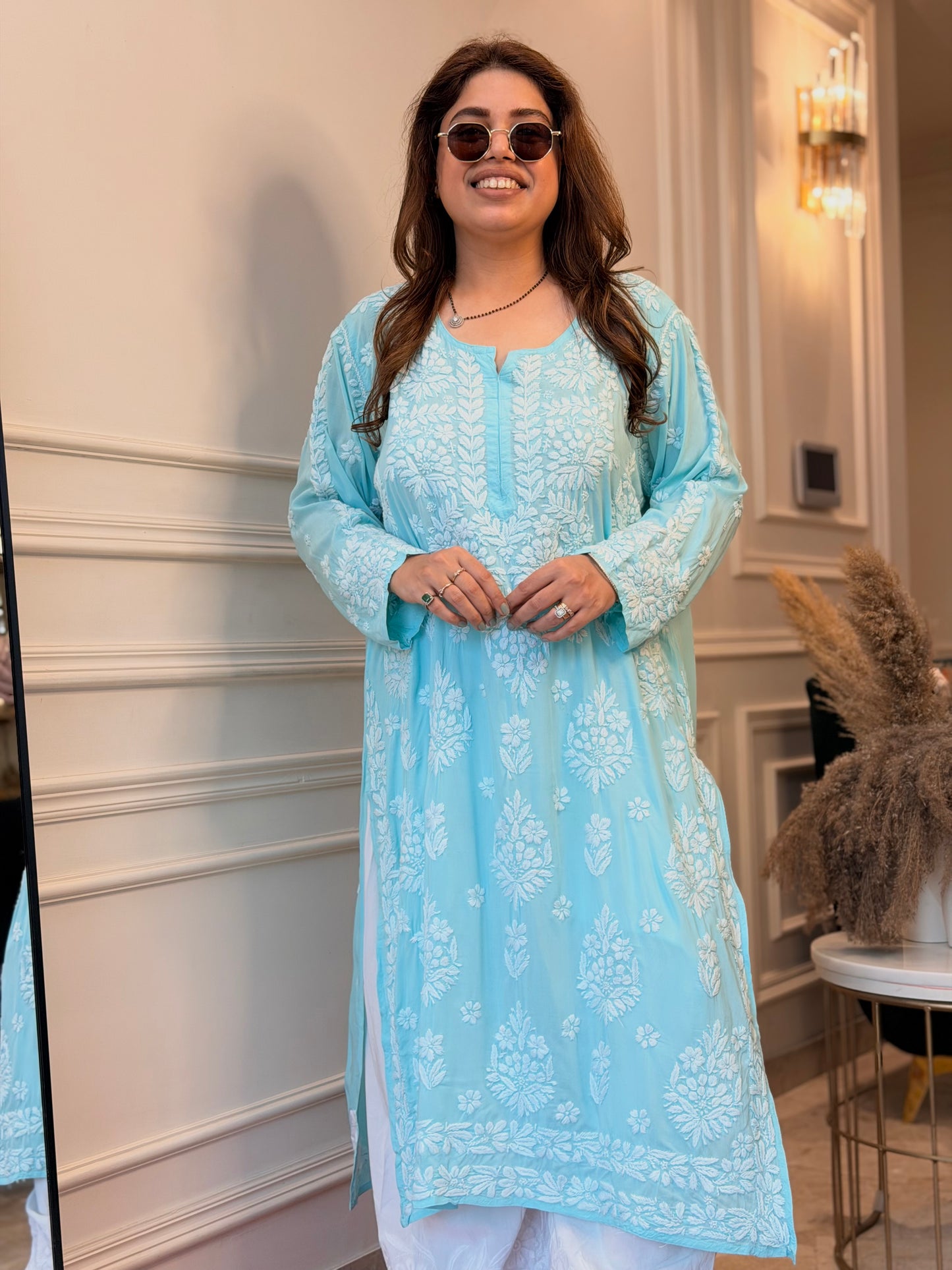 Hand Embroidered 3DChikankari Kurta  | Modal | Light Frozi