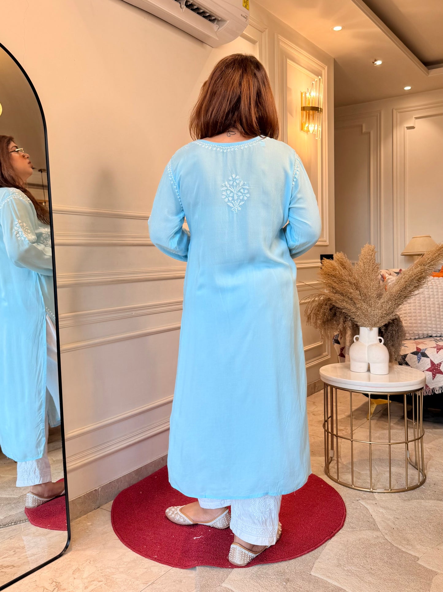 Hand Embroidered Chikankari Kurta | Modal | Frozi
