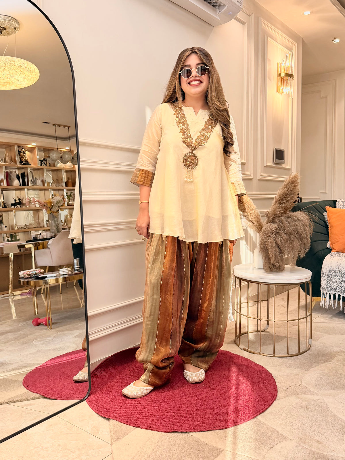 Exclusive Farshi Kurta Set