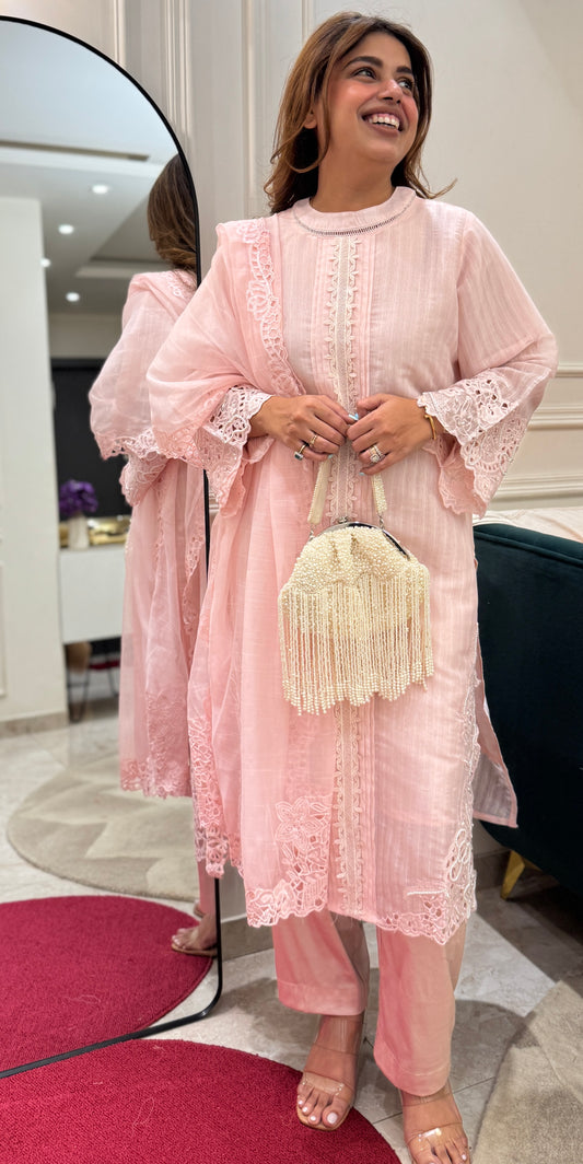 Exclusive Pink Cotton Lawn 3piece Suit| Sizes M to XXL