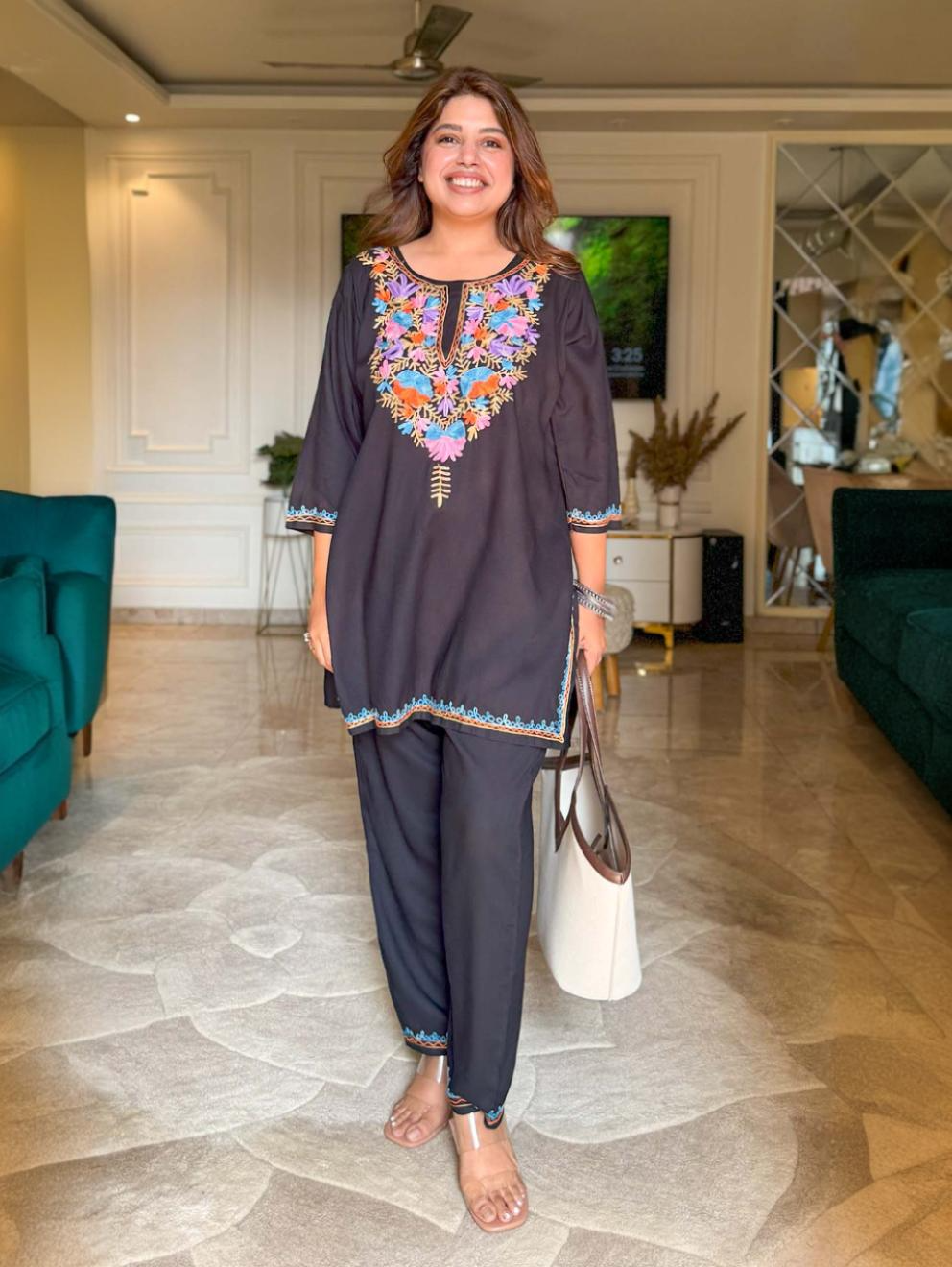 Black Kashmiri Short Kurta Set