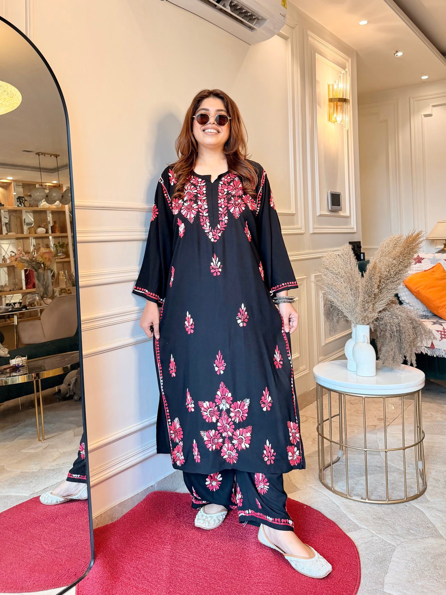Hand Embroidered Chikankari Kurta Set - Black with Red