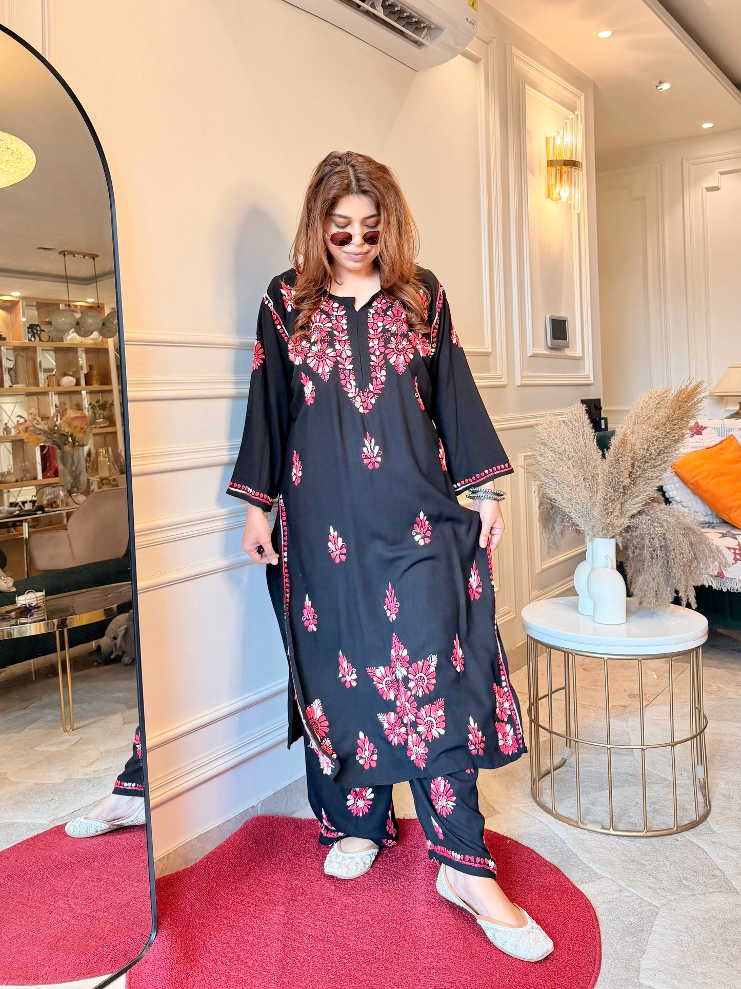Hand Embroidered Chikankari Kurta Set - Black with Red