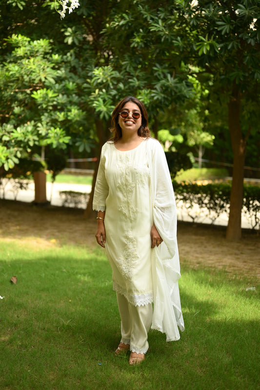 White elegant 3piece suit