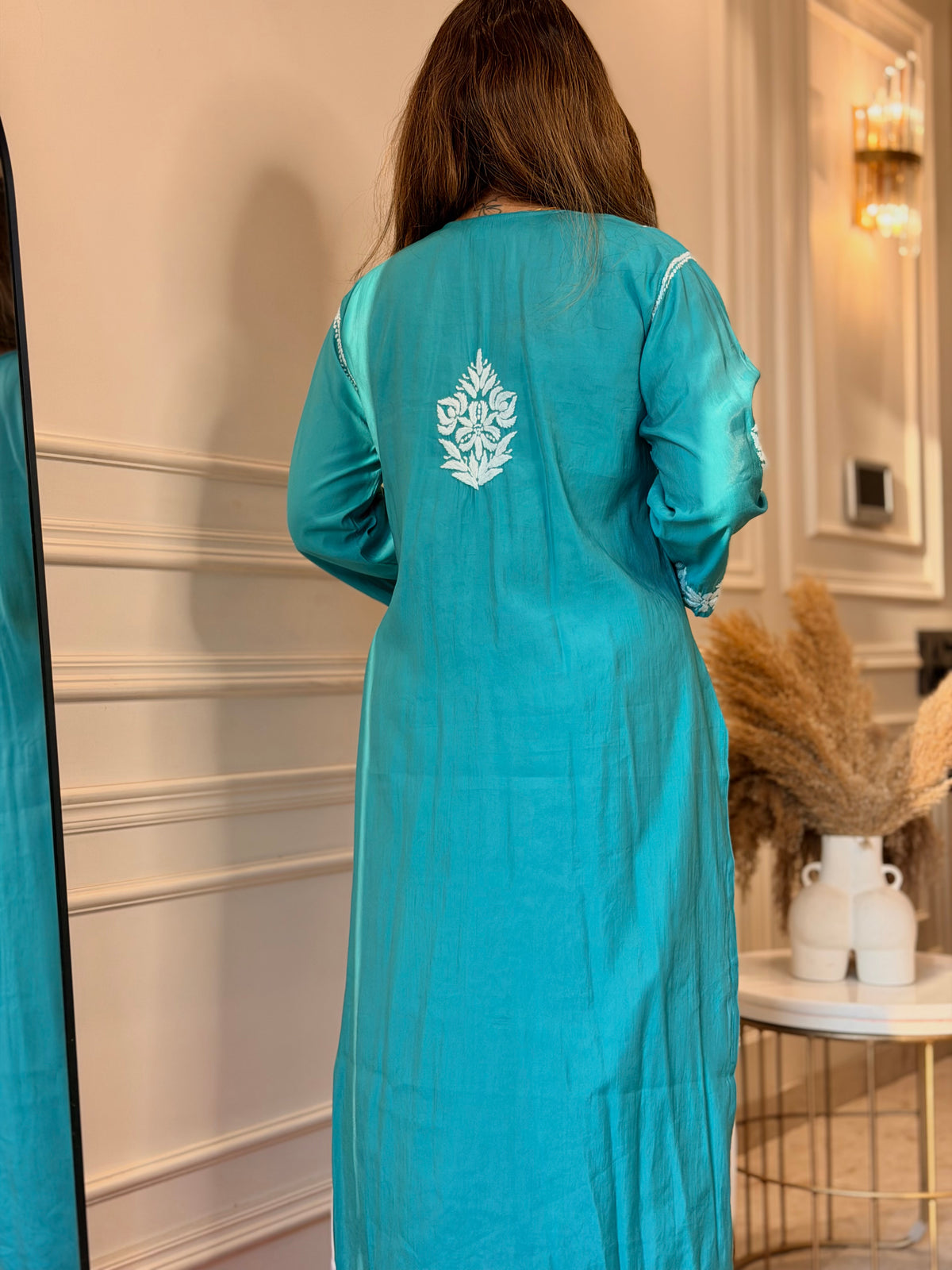 Hand Embroidered 3D Chikankari Kurta | Mul Chanderi | Frozi