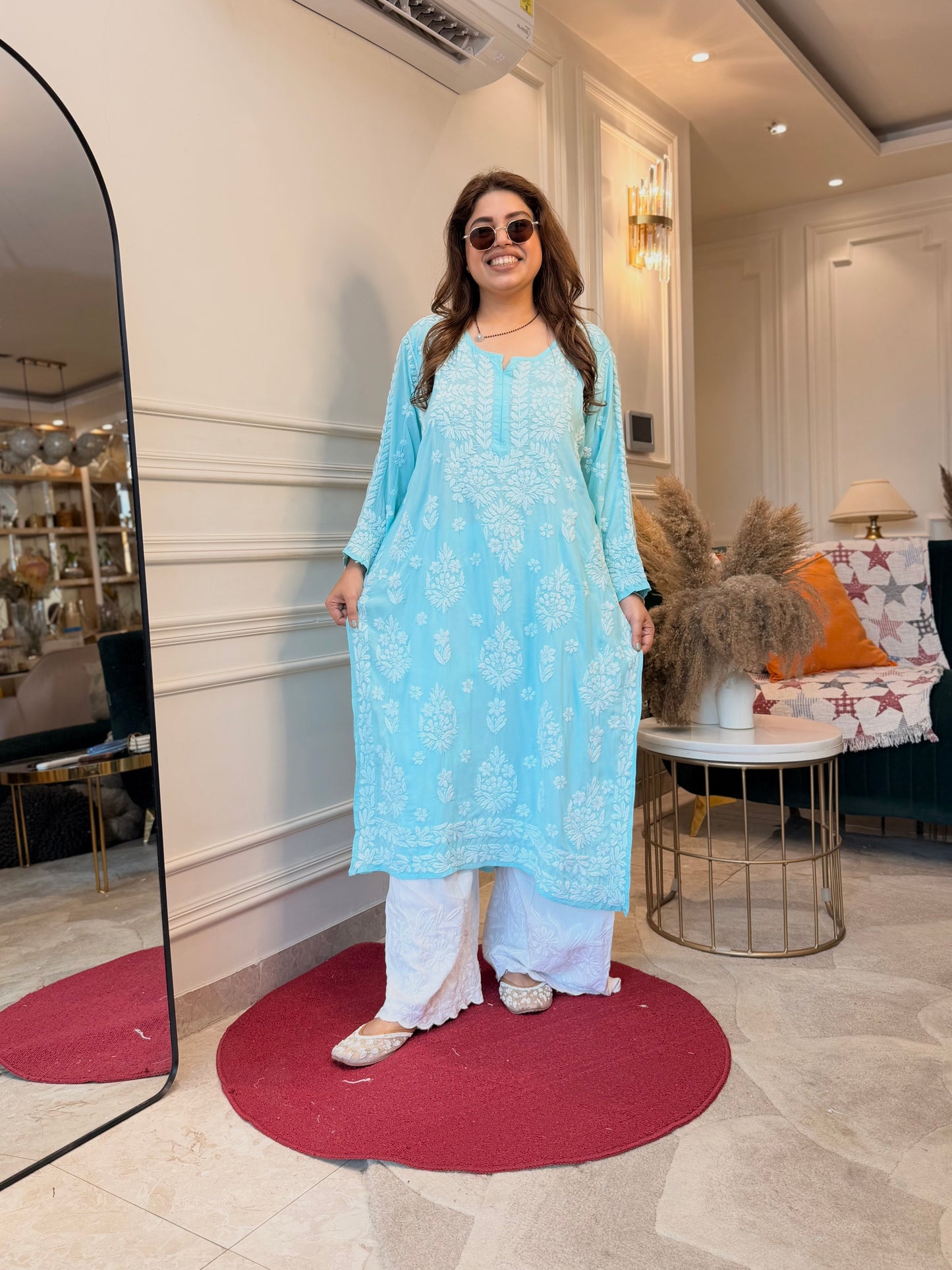 Hand Embroidered 3DChikankari Kurta  | Modal | Light Frozi